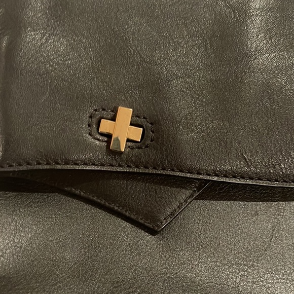 EUC Vince Camino Black Leather Clutch Gold Hardware - Picture 10 of 13